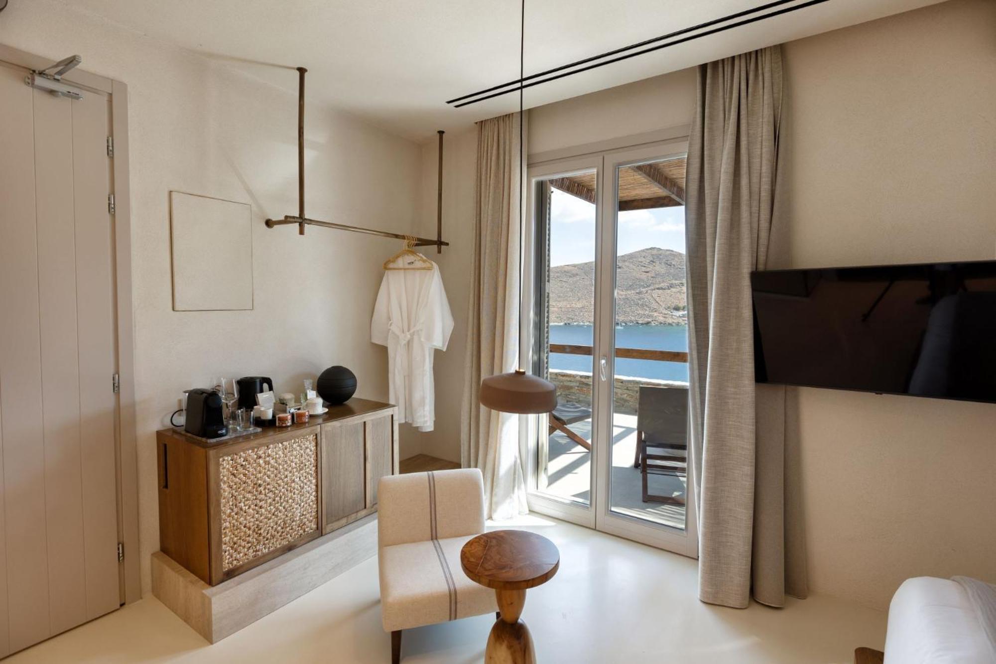 Yfes Hotel Kíthnos Exterior photo